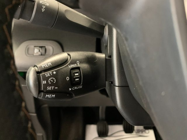 PEUGEOT Rifter usata, con Fari LED