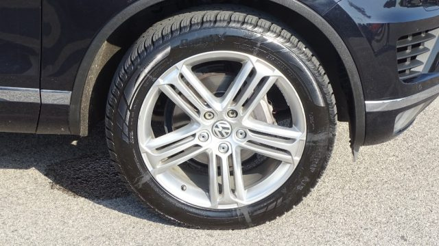 VOLKSWAGEN Touareg usata, con Sedili riscaldati