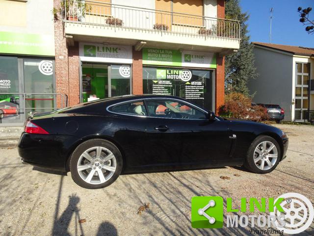 JAGUAR XK usata, con Alzacristalli elettrici