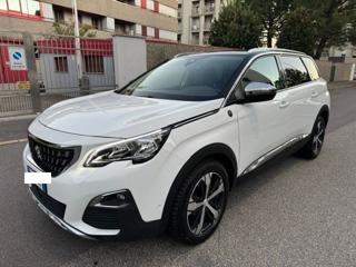 PEUGEOT 5008 usata, con Airbag