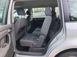 VOLKSWAGEN Touran usata, con Specchietti laterali elettrici