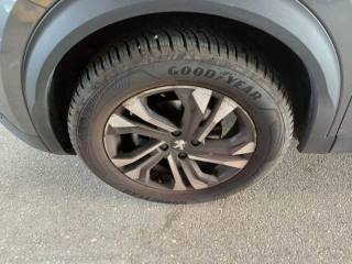 PEUGEOT 2008 usata, con Specchietti laterali elettrici