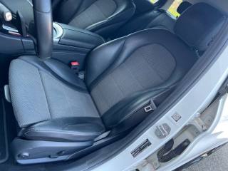 MERCEDES-BENZ C 220 usata, con Fendinebbia