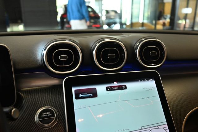 MERCEDES-BENZ C 300 usata 35