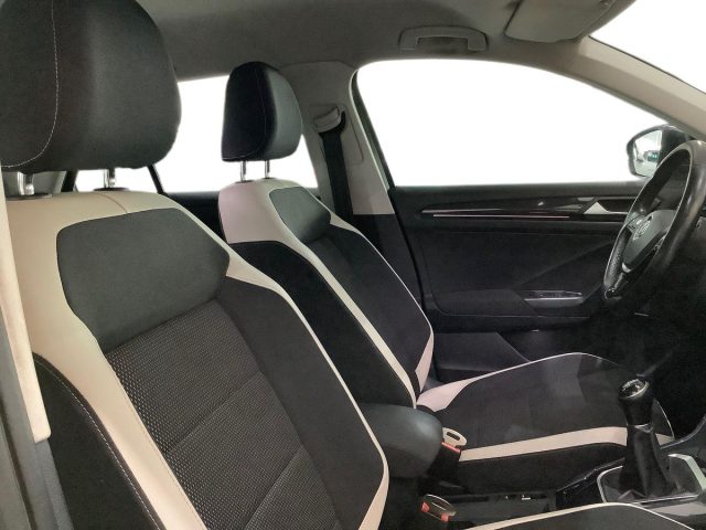 VOLKSWAGEN T-Roc usata, con Cruise Control