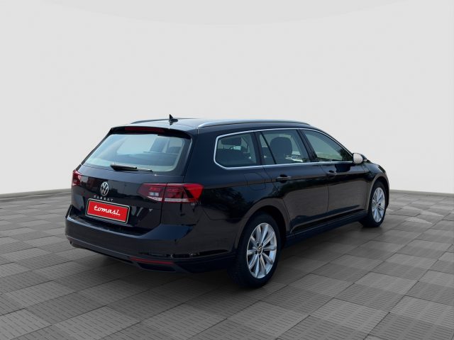 VOLKSWAGEN Passat usata 4
