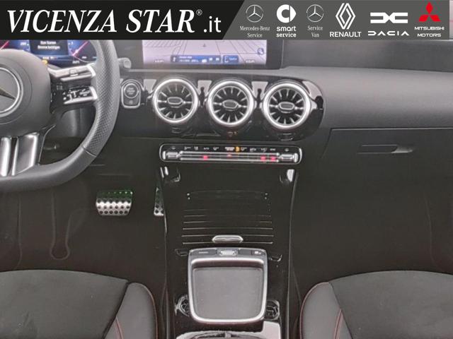 MERCEDES-BENZ CLA 200 usata, con Chiusura centralizzata