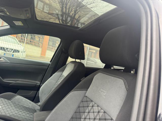 VOLKSWAGEN Taigo usata, con Autoradio