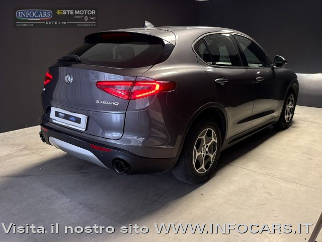 ALFA ROMEO Stelvio usata, con Airbag Passeggero