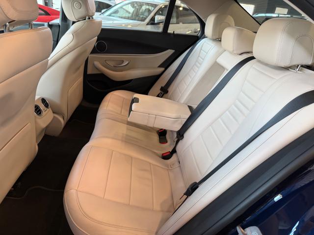 MERCEDES-BENZ E 220 usata, con Fari Xenon