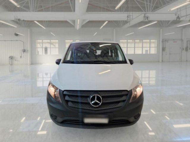 MERCEDES-BENZ Vito usata, con Alzacristalli elettrici