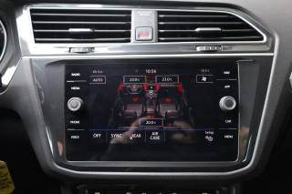 VOLKSWAGEN Tiguan usata, con Sistema lavafari