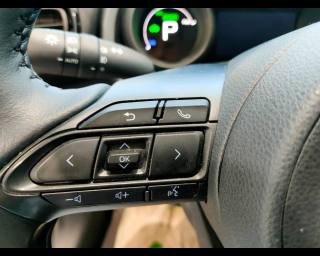 TOYOTA Yaris usata, con Sedile posteriore sdoppiato