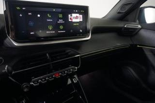 PEUGEOT 2008 usata, con Leve al volante
