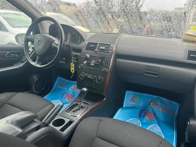 MERCEDES-BENZ A 180 usata, con Controllo automatico clima