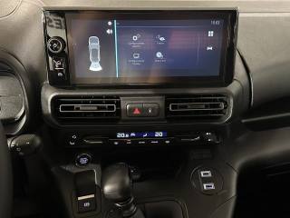 OPEL Combo usata, con Luci diurne LED