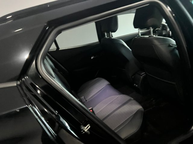 PEUGEOT 2008 usata, con Cerchi in lega