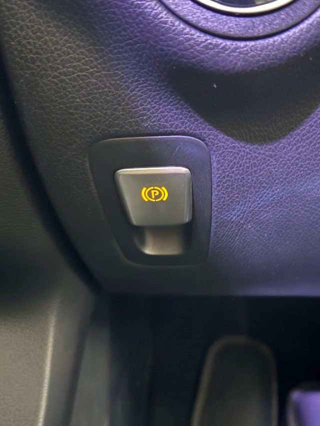 MERCEDES-BENZ C 180 usata 19