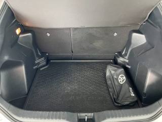 TOYOTA Yaris Cross usata 12