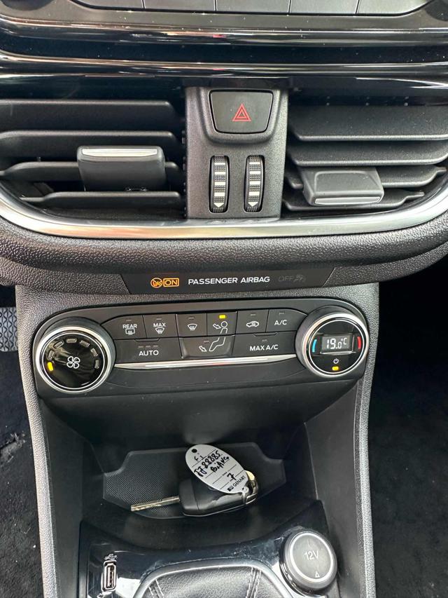 FORD Fiesta usata, con Touch screen