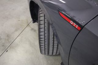 VOLKSWAGEN Golf usata, con USB