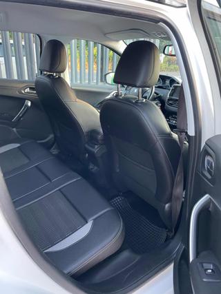 PEUGEOT 2008 usata, con Controllo automatico clima
