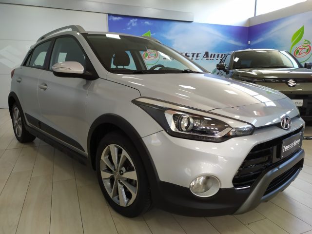 HYUNDAI i20 usata, con Airbag laterali