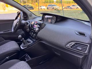 LANCIA Ypsilon usata, con Isofix