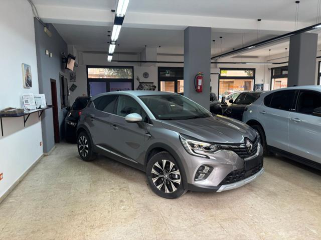 RENAULT Captur usata, con ABS