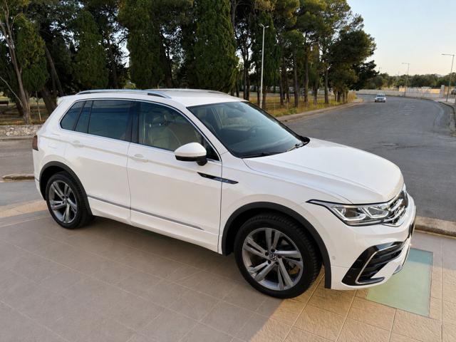 VOLKSWAGEN Tiguan usata, con Airbag laterali