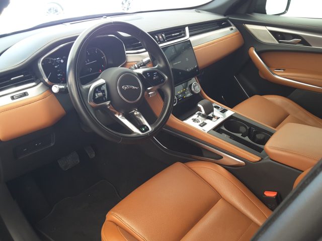 JAGUAR F-Pace usata, con Boardcomputer