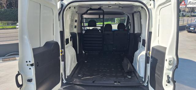FIAT Doblo usata, con Airbag