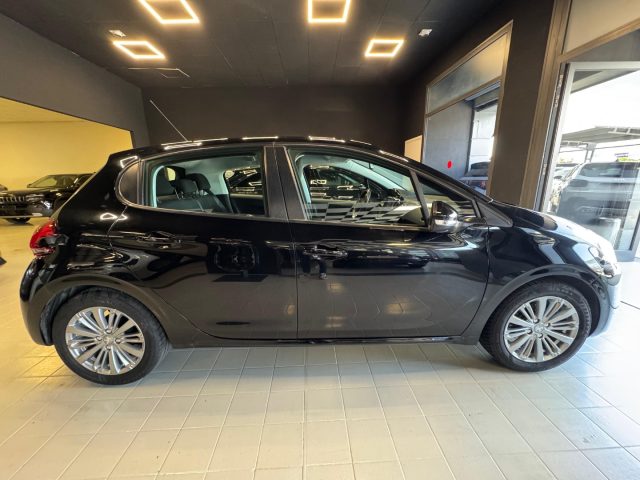 PEUGEOT 208 usata, con Chiusura centralizzata