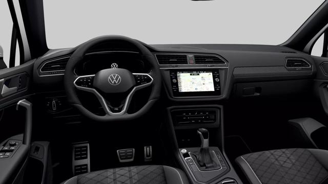 VOLKSWAGEN Tiguan usata, con Autoradio