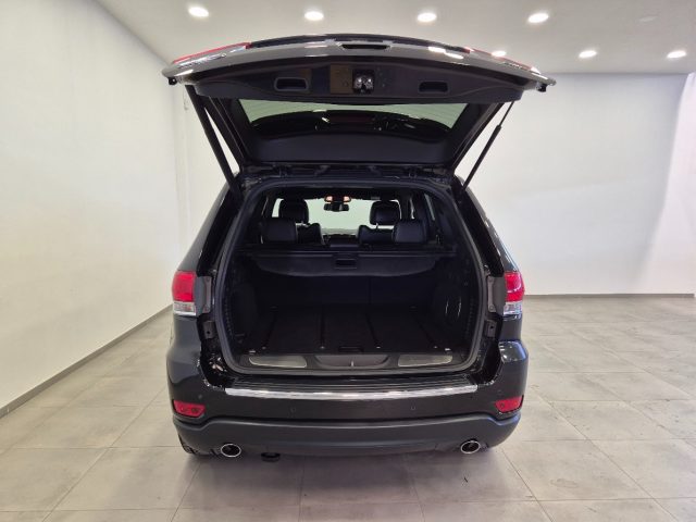 JEEP Grand Cherokee usata, con Sensori di parcheggio posteriori