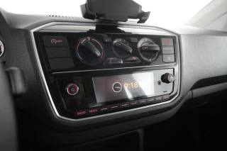 VOLKSWAGEN up! usata 7