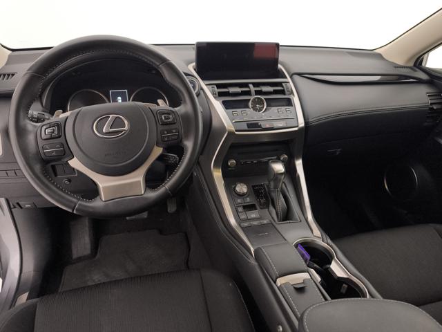 LEXUS NX 300h usata, con ESP