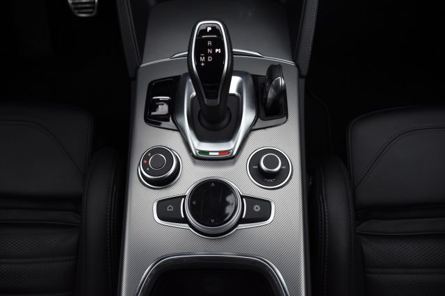 ALFA ROMEO Stelvio usata, con Trazione integrale