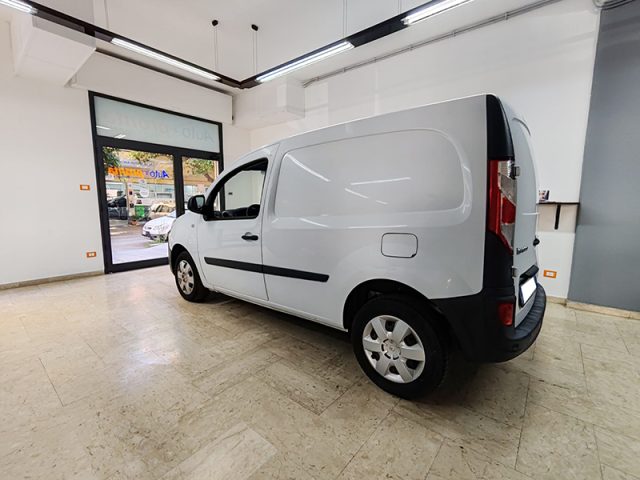 RENAULT Kangoo usata, con Chiusura centralizzata