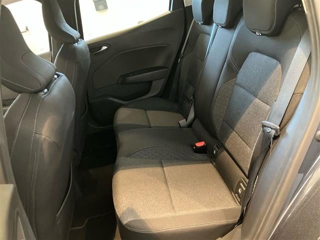 RENAULT Clio usata, con Fari LED