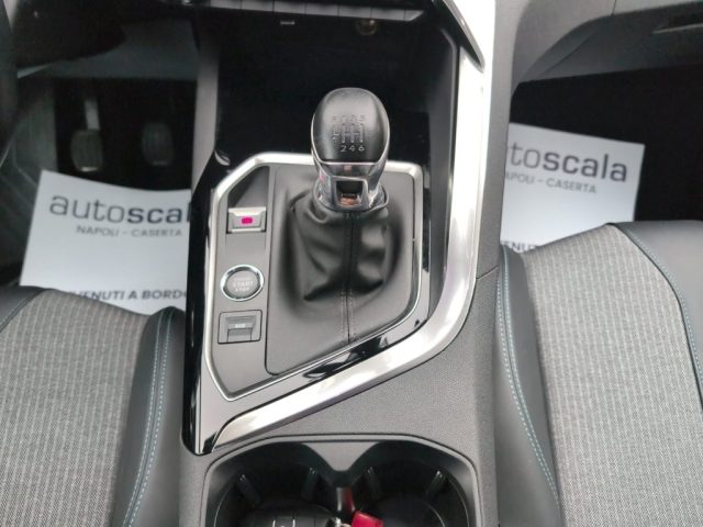 PEUGEOT 3008 usata, con USB