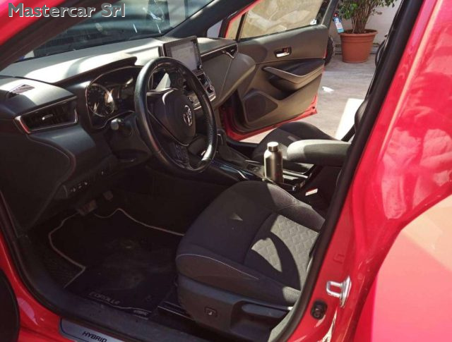 TOYOTA Corolla usata, con Autoradio