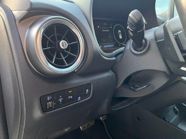 HYUNDAI Kona usata, con Volante in pelle