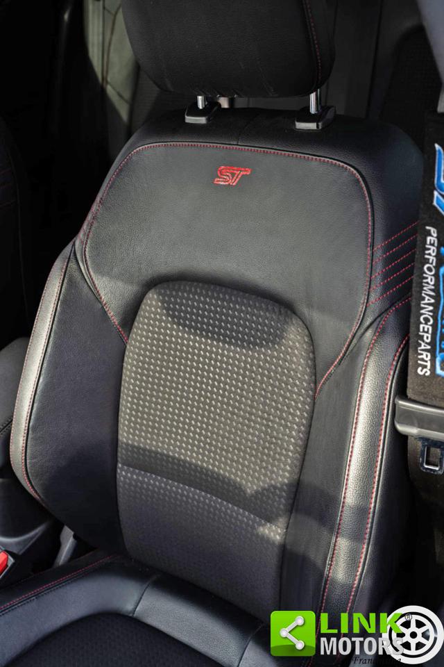 FORD Focus usata, con Controllo automatico clima