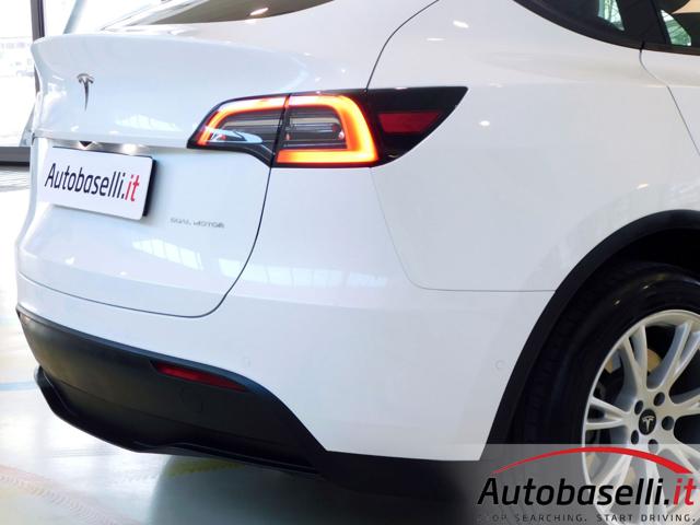 TESLA Model Y usata, con Sensori di parcheggio anteriori