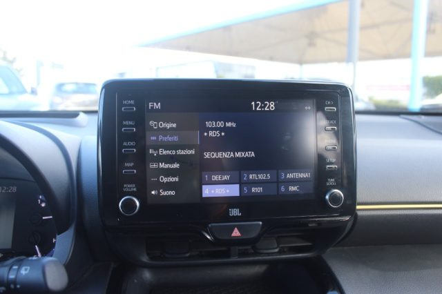 TOYOTA Yaris Cross usata, con Bracciolo