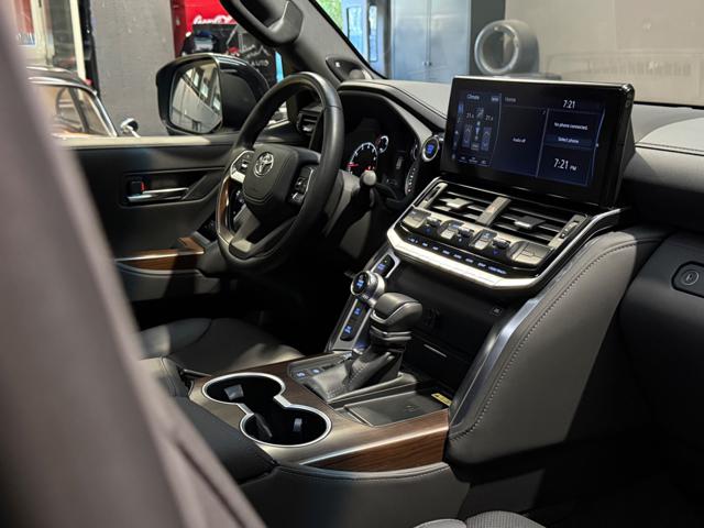 TOYOTA Land Cruiser usata, con Fendinebbia