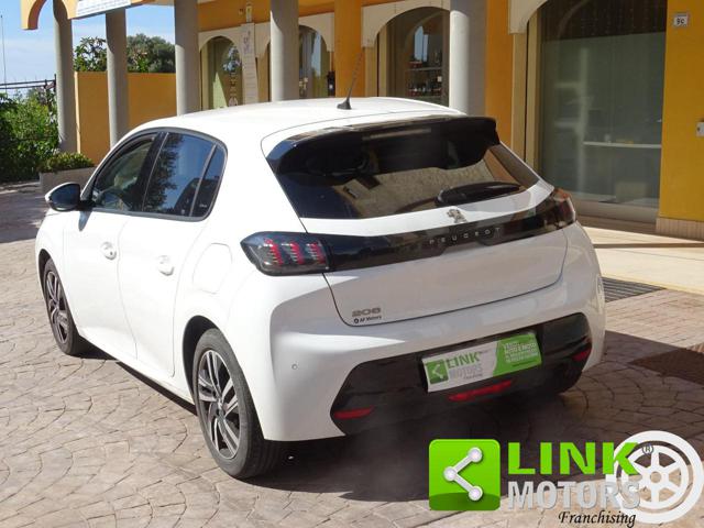 PEUGEOT 208 usata, con Autoradio