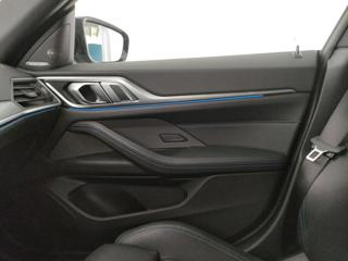 BMW i4 usata, con MP3