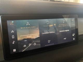 LAND ROVER Defender usata, con Park Distance Control